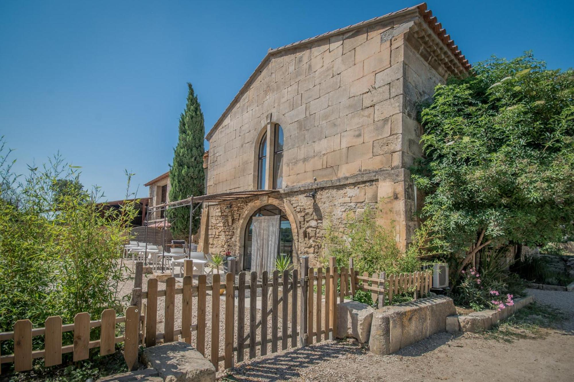 B&B Maison D'Hote Et Gite Mas D'Eymard Arles Exterior photo