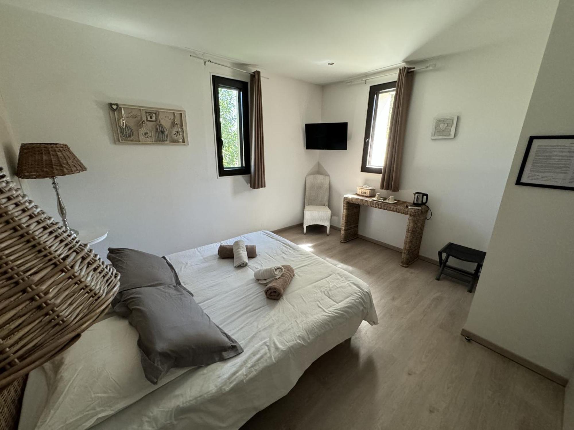 B&B Maison D'Hote Et Gite Mas D'Eymard Arles Room photo